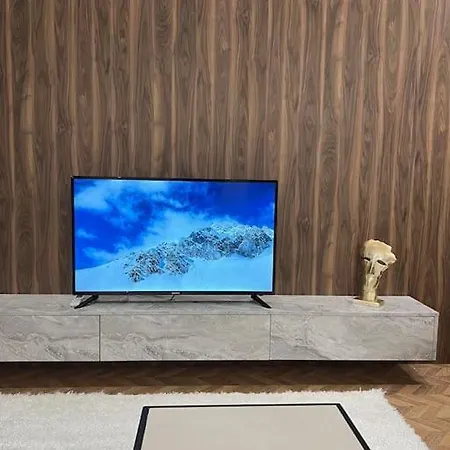 Lovely And Modern In Promenade Apartment *