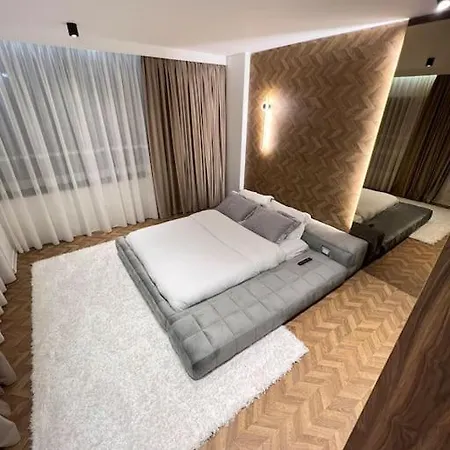 Lovely And Modern In Promenade Apartment
