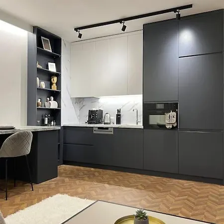 Lovely And Modern In Promenade Apartment Durres