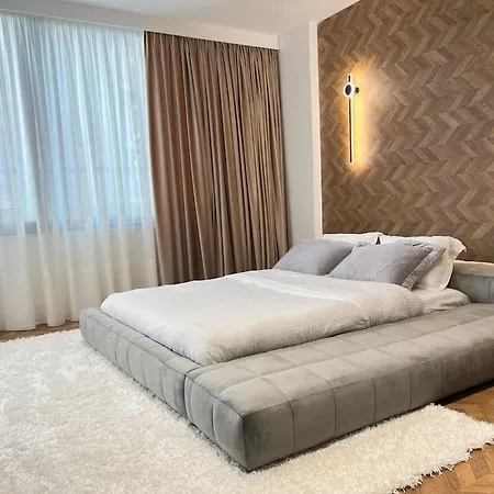 Lovely And Modern In Promenade * Durrës